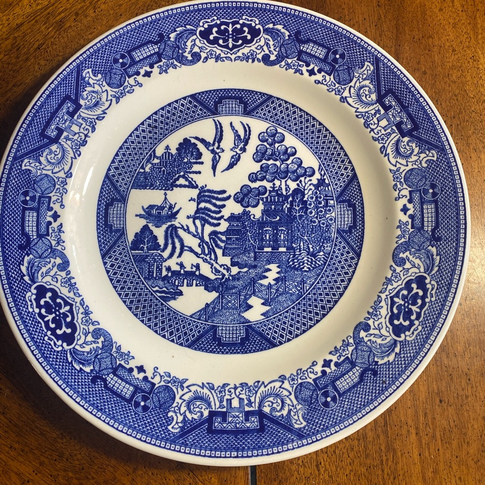 Royal China 10” Blue Willow Dinner Plate